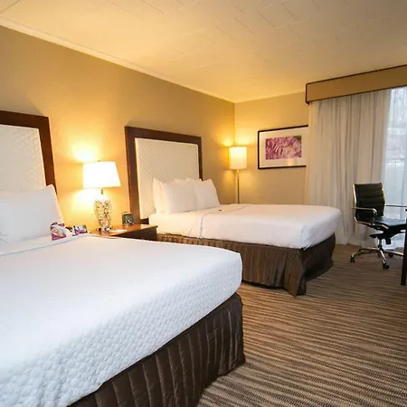 Pittsburgh Plaza Hotel-2