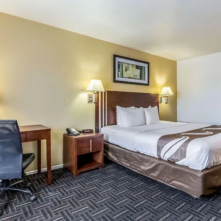 Quality Inn Fresno Near University-2