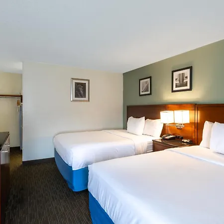 Days Inn By Wyndham Greenville-3