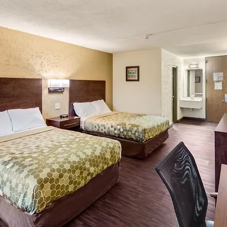 Econo Lodge Inn & Suites-3
