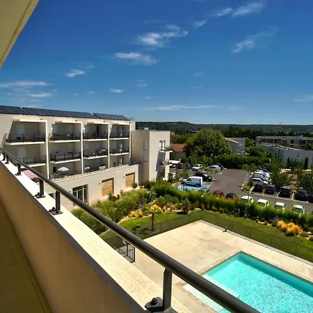 KOSY Appart'Hôtels - Campus Del Sol Esplanade-3