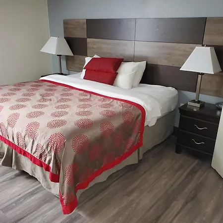 Ramada By Wyndham North Platte-3