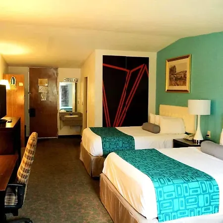 Howard Johnson Lake City-2