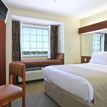 Microtel Inn & Suites By Wyndham Hattiesburg-3