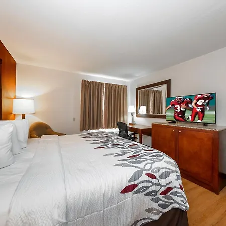 Red Roof Inn & Suites Biloxi - Ocean Springs-2