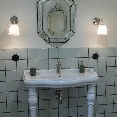 Hôtel de Colbert-3