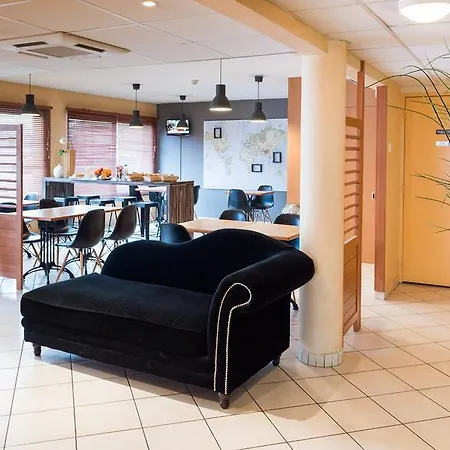 Hotel First Rodez-3