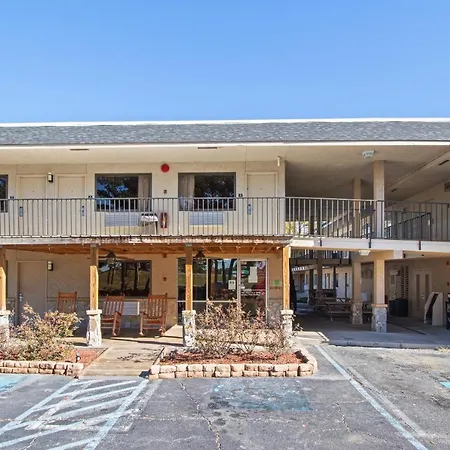 Capital O Hotel Richmond Hill/Savannah Area I-95-3