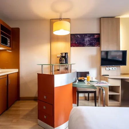 Clarion Aparthotel Toulouse Blagnac Airport-2