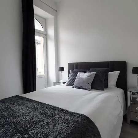 Executive Double Room With En-Suite City Centre In Guest House R1-3