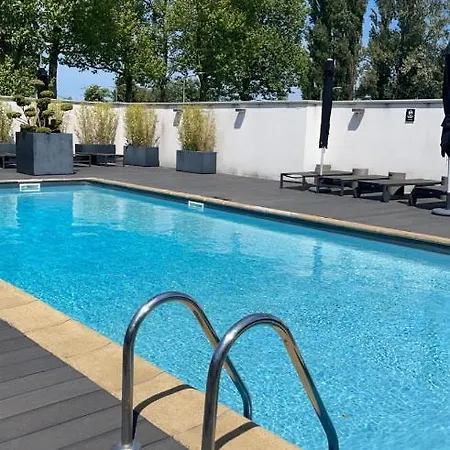 Golden Tulip Roissy Saint Witz-2