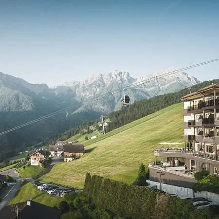 Kronplatz-Resort Hotel Kristall-2