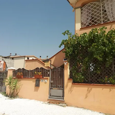 Bed&Breakfast Gli Alisei-2