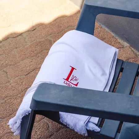 Le Lido-3