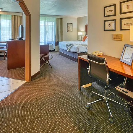 Yellowstone River Inn & Suites-3