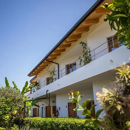 Hibiscusuno Tropea Residence-3