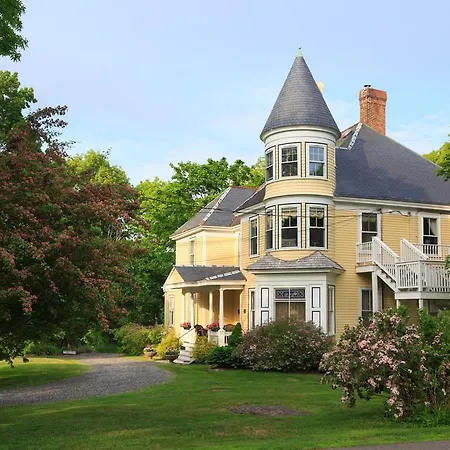 Hawthorn Inn-2