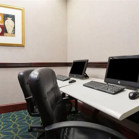 Ramada Plaza By Wyndham Louisville Hotel Confere-3