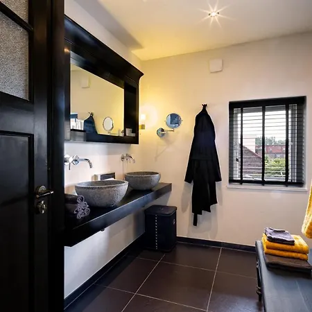 Bed & Breakfast - Gallery 'T Speelhuys-2