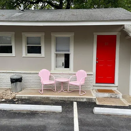 Frederick Motel-3