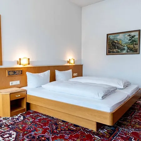 Hotel am Römerplatz-3