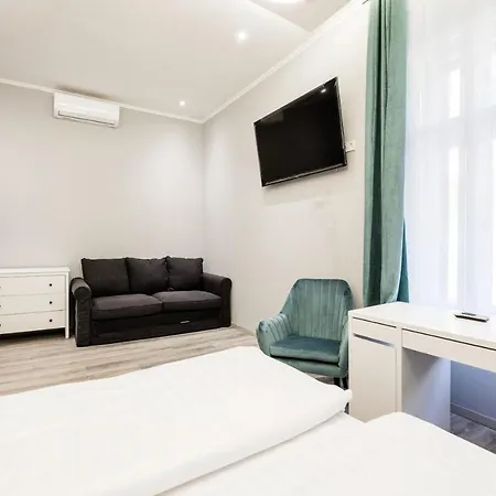 A Golden Star Modern Luxury Apartments And Rooms Budapest-3