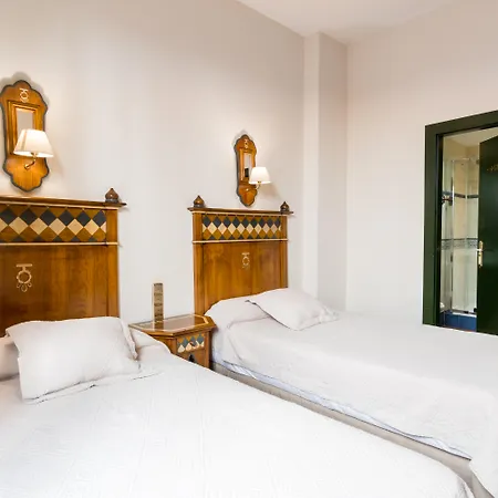 Hotel Plaza Nueva-2