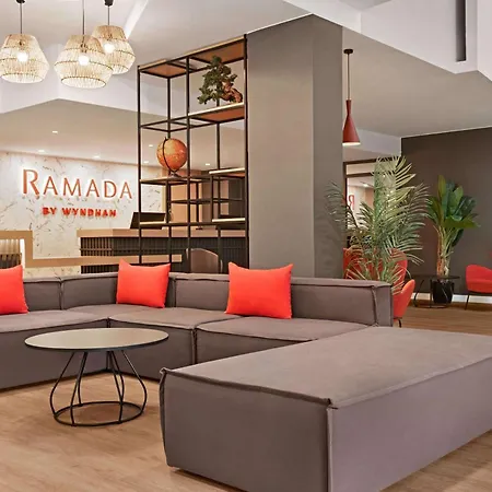 Ramada By Wyndham Valencia Almussafes-3