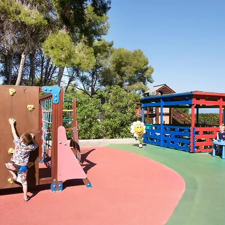 H10 Mediterranean Village-2