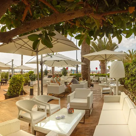 Gran Hotel Delfin-2