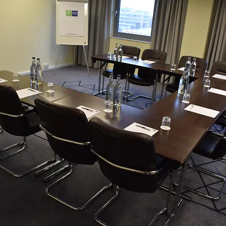 Holiday Inn Express Slough-3