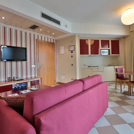 Una Hotels The One Milano Hotel & Residence-2