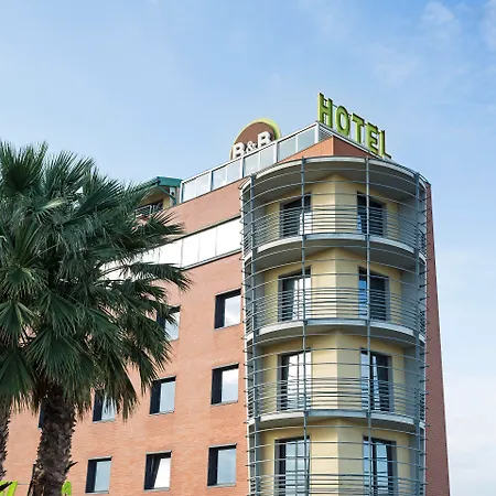 B&B Hotel Pisa Airport-3