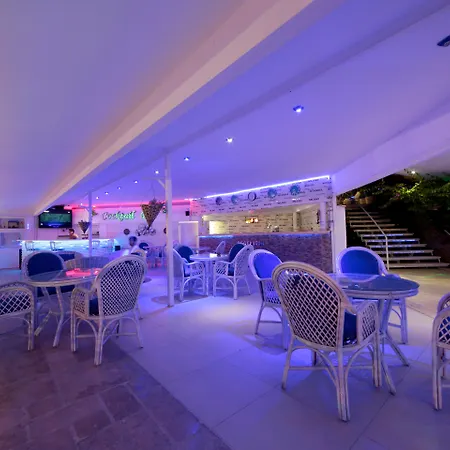 Sky Nova Hotel & Suites-3