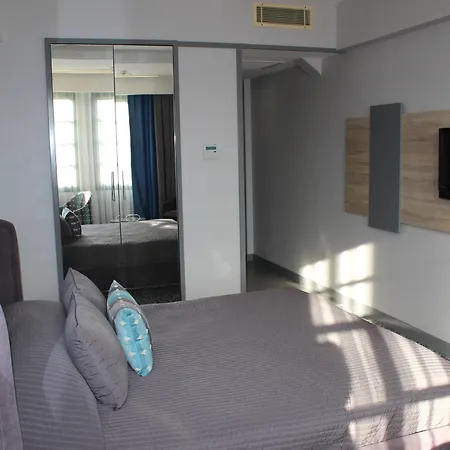 Hotel Marla-3