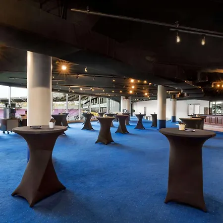 Ramada Encore By Wyndham Geneva-2