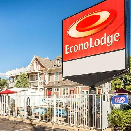 Econo Lodge Colorado Springs Downtown-3