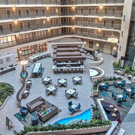 Embassy Suites By Hilton Indianapolis North-3