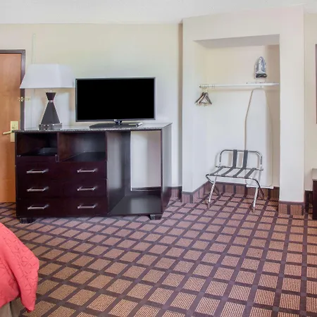Super 8 By Wyndham Chicago Il-2
