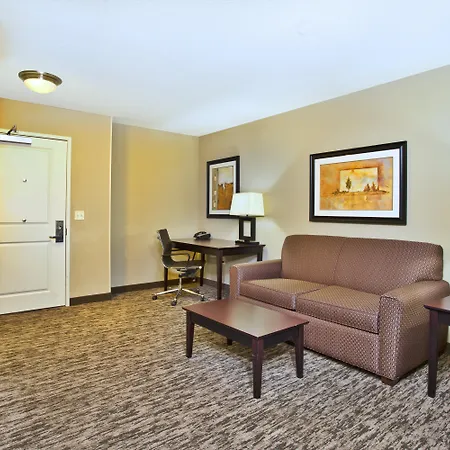 Holiday Inn & Suites Green Bay Stadium By Ihg-3