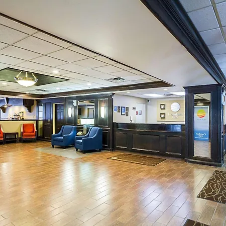Comfort Inn Cleveland Downtown-2