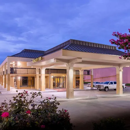 Quality Inn At Arlington Highlands-3