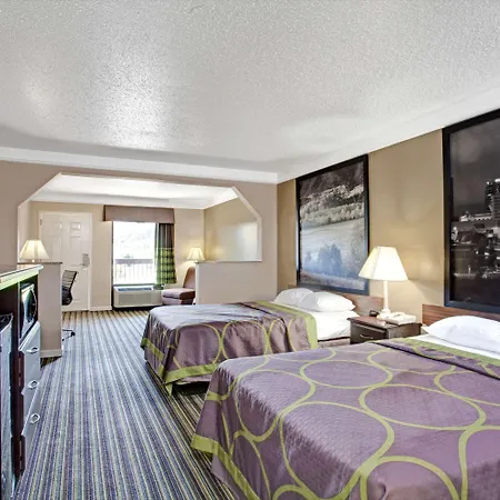 Super 8 By Wyndham Knoxville East-3