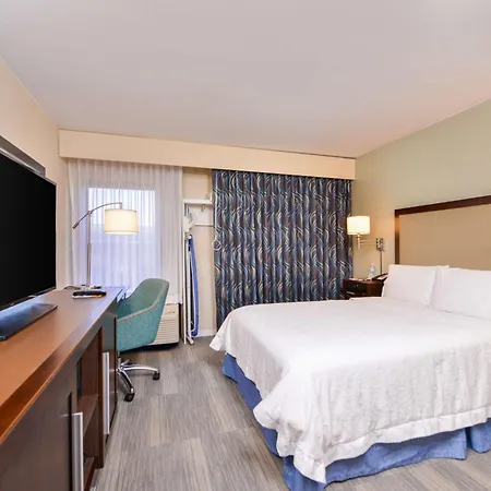 Hampton Inn Seattle Airport-3
