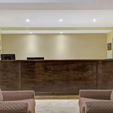 Travelodge By Wyndham Williamsburg Colonial Area-2
