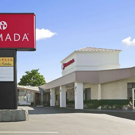 Ramada By Wyndham Torrance-2