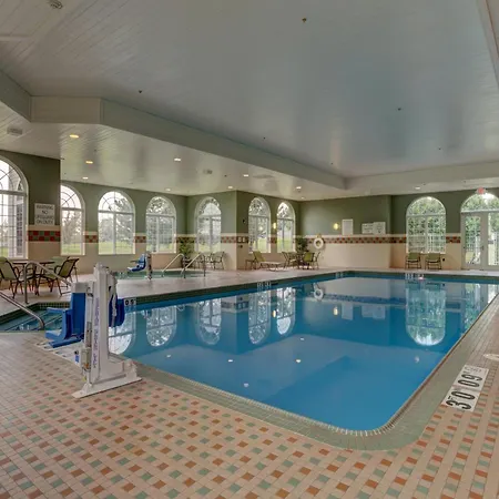 Holiday Inn Milwaukee Airport By Ihg-2
