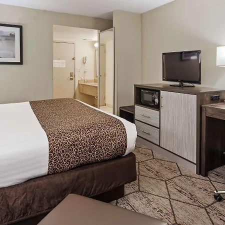 Best Western Inn Buffalo Airport-2