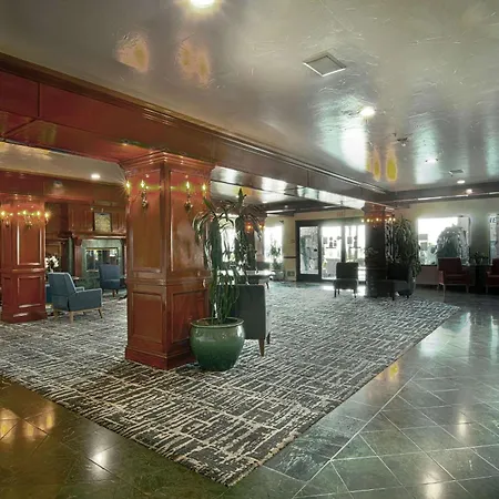 Azure Hotel&Suites Ontario Trademark Collection By Wyndham-2
