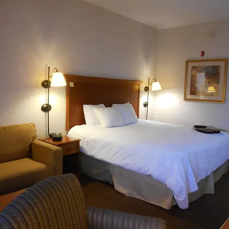 Hampton Inn Columbus-International Airport-3